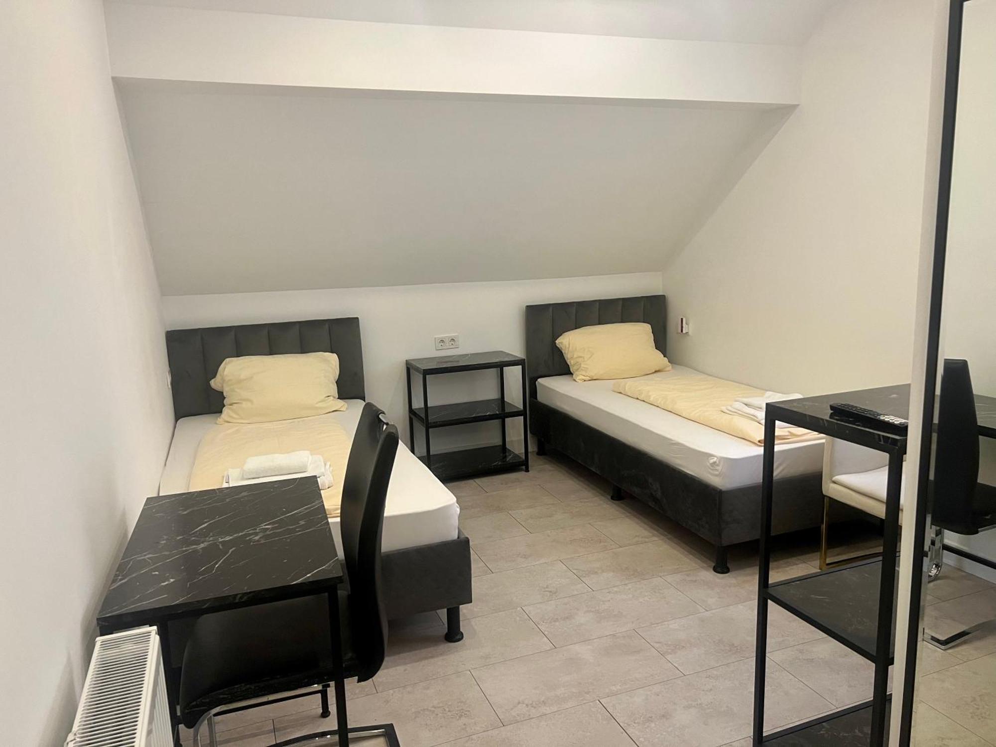 Durmaz Hotel Hannover Buitenkant foto